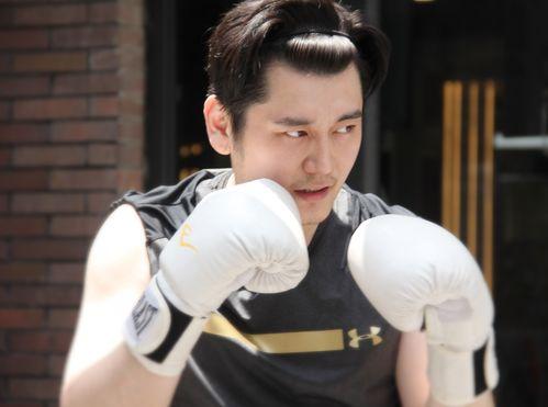 张奕凡最新爆料视频大全,揭秘幕后真相与精彩瞬间  第1张